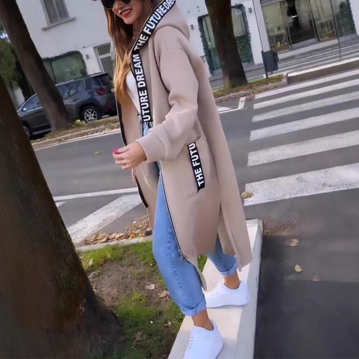 ABRIGO SUDADERA OVERSIZE CON CAPUCHA PARA MUJER